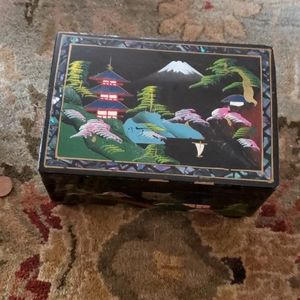 Beautiful vintage Japanese musical box.